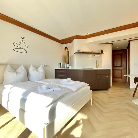 Butler I Romantic 4two I Kueche I Balkon I Parken I Schlossblick *